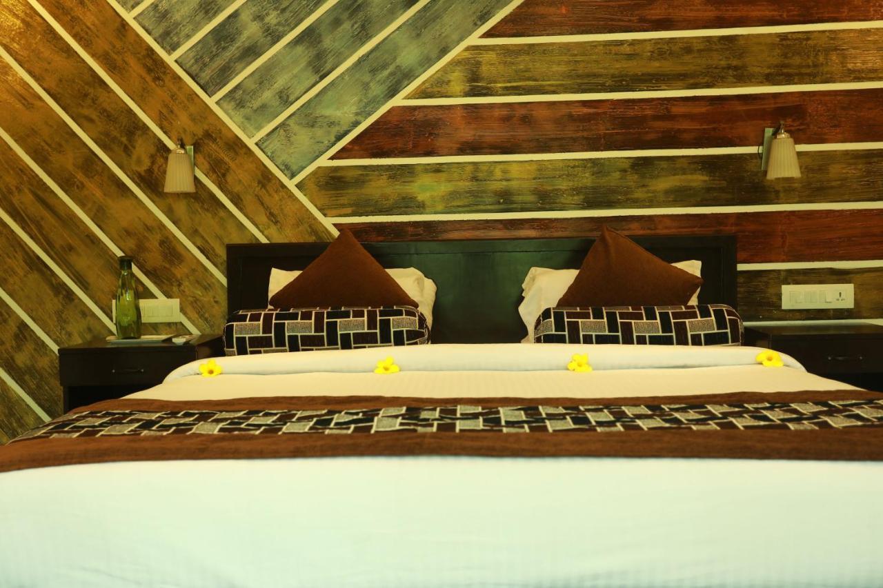Lara Lake View Resort Thiruvananthapuram Exteriör bild